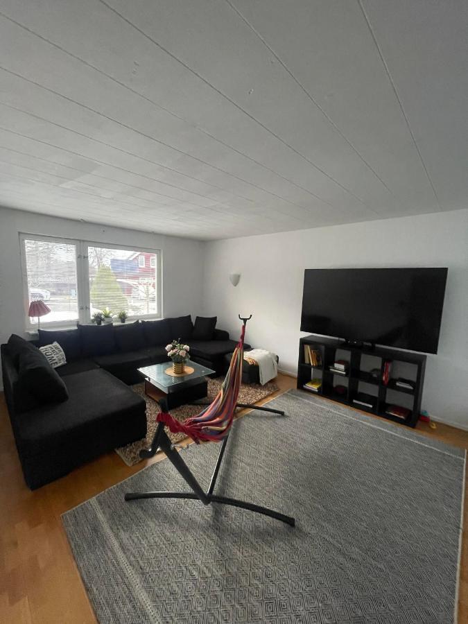 Accommodatie bij particulieren Private With Own Entrance Near Airport And Center! Stockholm